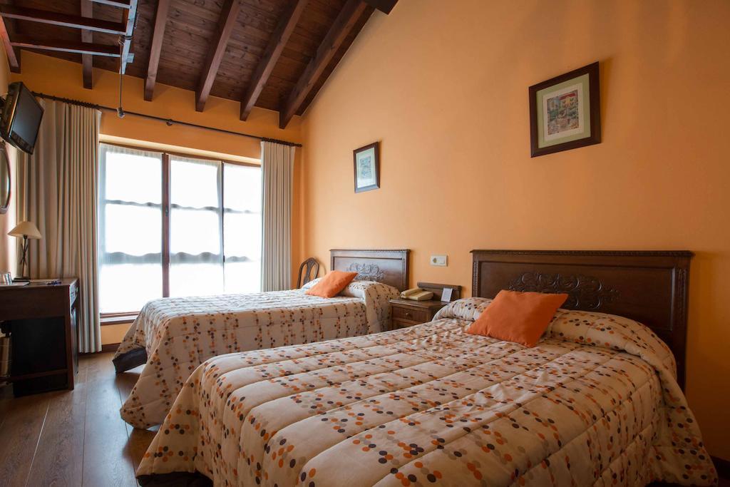 Hotel El Carmen Ribadesella Exteriör bild
